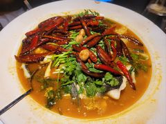 山茶油丹江大鱼头-清水亭湖北菜(大屯DT51店)