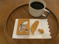 芭娜娜饼干-微热山丘(台北民生公园门市店)