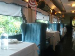 靠窗位-火车头法国西餐厅