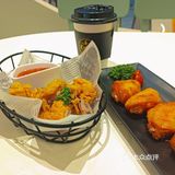 （不要额外加糖）。店内的小哥哥小姐姐服务态度一级棒