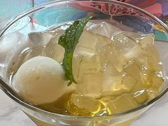 冰镇清爽芦荟香茅爱玉冻-玖尹-新派中式餐酒馆