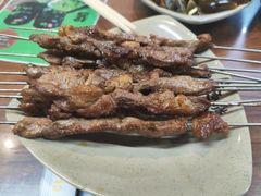 -亮亮面馆(经六路店)