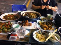 -钟记家菜(红专南路店)