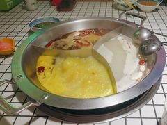 -山悦里 山野·鲜火锅(罗斯福广场店)