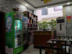 -壹阁胡羊焖饼(特色小吃街店)