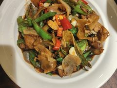 -小菜园新徽菜(镇江丹阳吾悦店)