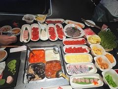 -海底捞火锅鲜切牛肉主题店(长寿路店)