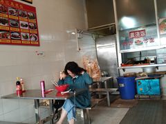 -易记皮肚面(明瓦廊店)