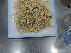 -屯老二农家铁锅炖·行业领军者(梅江店)