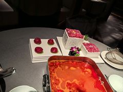 -左庭右院鲜牛肉火锅黑金店(陆家嘴中心店)