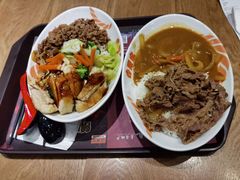 牛肉煎鸡双拼饭-吉野家(南昌铜锣湾店)