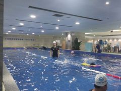 -小蓝鲸游泳培训基地(石景山店)
