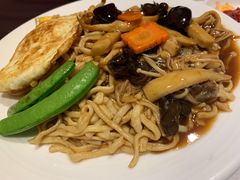罗汉干烧伊面-山泉公馆酒家(广州东站店)
