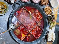 -正南齊北重庆老火锅(光华村直营店)