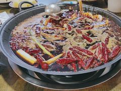 -黄潇洒老火锅(九眼桥宏济巷店)