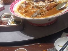 -东口码头·烧鸽子·鱼头泡饼·地方菜(金鹰悦城店)
