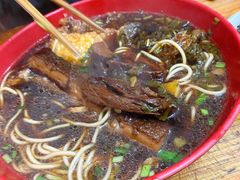 -小龙大肉面馆