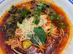 红烧肥肠面-遇见小面(凯德广场店)