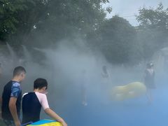 -汤山欢乐雪世界