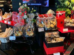 -Salon de The de Joel Robuchon(外滩18号店)