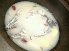 -咕嘟草帽鱼·牛奶一样的鲜鱼汤(包河万达广场创始店)