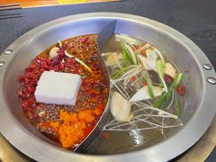 -沸炉重庆老火锅(军事博物馆店)