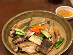 香煎杂鱼-香山家宴