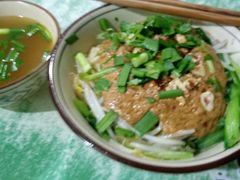-老唐米线热干面(光明路店)