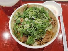 黑椒柠檬青葱牛丼-食其家·牛丼咖喱(太阳宫店)