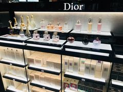 -日上免税店(三径路t3店)