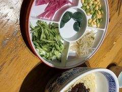 -肘子酥•天津一绝•特色捞面(德云社店)