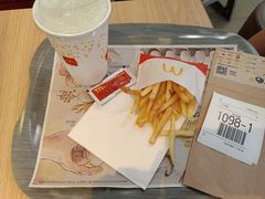 -麦当劳(龙洞店)
