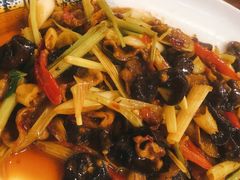 -伊兰麒兰馨园·川菜·清真馆(339电视塔店)