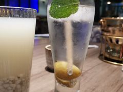 咸柠七-小辉哥火锅(松江新理想店)