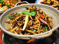 干锅茶树菇-厨道重庆菜馆(鸳鸯店)
