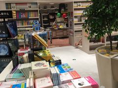 -钟书阁(群光广场店)