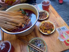 -拈签一笑黄牛肉辣卤串串