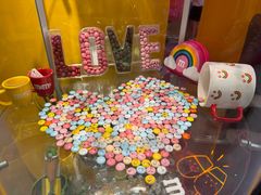 -m豆巧克力世界(上海世茂广场店)