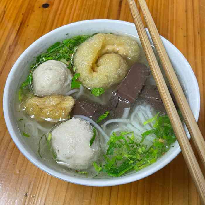 老地方鹅肉粿条汤-"老板非常nice!鹅肉甜甜的嫩嫩的,好吃.