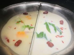 -湊湊火锅·茶憩(锦艺城店)