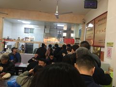 等位区-秦豫肉夹馍(骡马市总店)