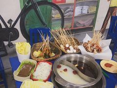 -马路边边·成都串串(翠柏路店)