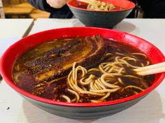 -小龙大肉面馆