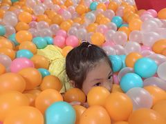 -爱蹦iBOON蹦床运动馆(江汉店)