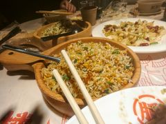 -肥肥虾庄·金牌油焖大虾(汉街SKP店)