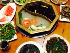 鸳鸯锅-龙门老灶火锅