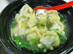 荠菜大馄饨-老上海食惠裡小籠包生煎包