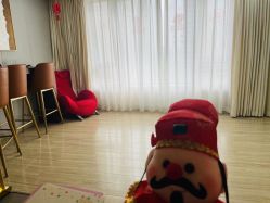 -Mamom club 慢会所(爱丁堡店)