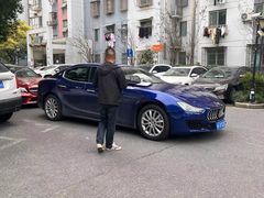 -富君租车(外滩店)