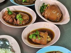 -Kha Mu Charoensang(Silom)